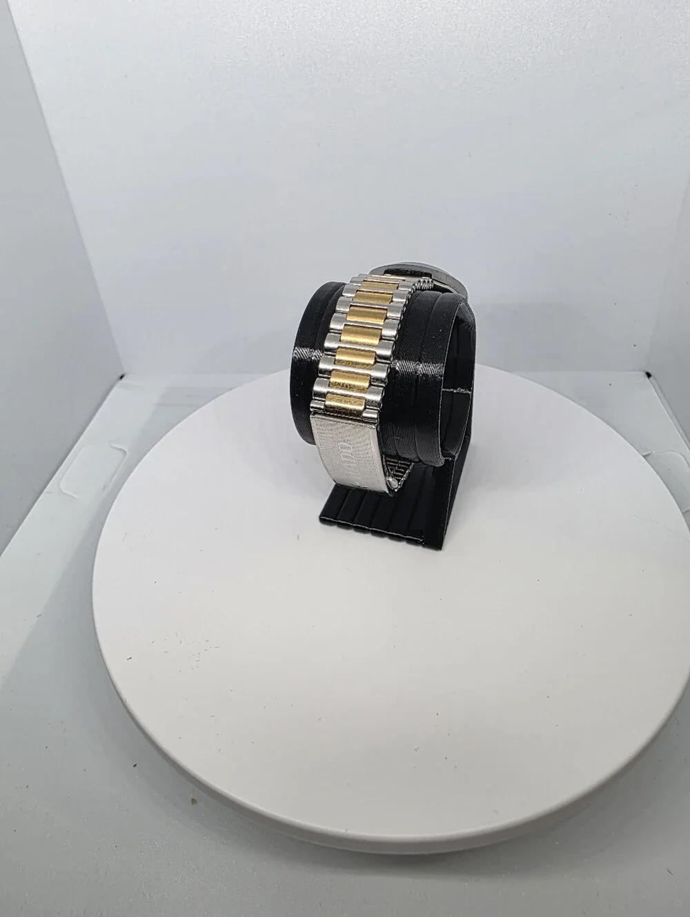 Rado DiaStar 111.0307.3 Vintage Quartz Watch with Scratchproof Sapphire, Tungste